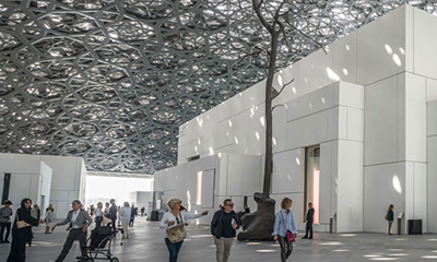 Museu do Louvre Abu Dhabi - visão global do interior